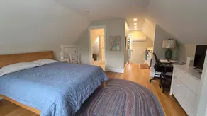 Lovely new loft in permaculture gardens - Image 5