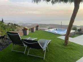 Infinity House. Ocean View hot tub. - Image 4
