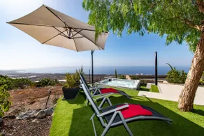 Infinity House. Ocean View hot tub. - Image 3