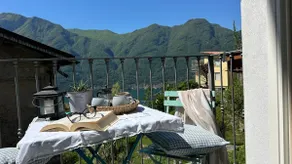 Romantic mill with waterfall and view of Lake Como - Image 2