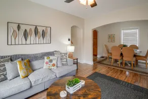 Near Churchill Downs: Pet Friendly, Fenced Yard! - Image 5