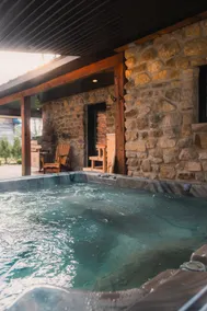 Hébergement Le Mammouth - Chalet & spa en nature - Image 3