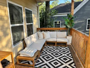 Bright and Modern Retreat in the Heart of Atlanta. - Image 2