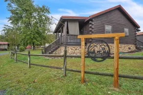 Bear Claw Cove #2 Pet Friendly-Hot tub-Kayak - Image 2