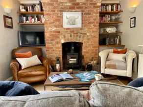 Stylish Cottage near Oxford | Dogs | Village Pub - Image 2