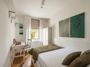 Urban Apartments No 4 with Private Parking - Image 5