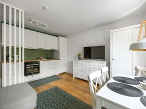 Urban Apartments No 4 with Private Parking - Image 3