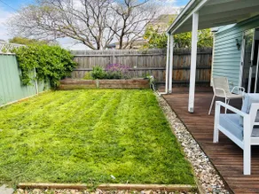 Spacious Family Oasis |4BR 3BA| Footscray near CBD - Image 4