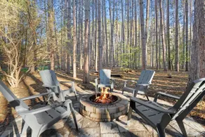 Charming Cabin | Firepit-Grill-Wifi-Laundry-A/C - Image 3