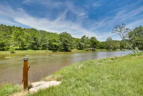 'River Dream Cabin' on New River w/ Fire Pit - Image 4