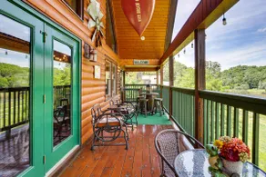 'River Dream Cabin' on New River w/ Fire Pit - Image 2