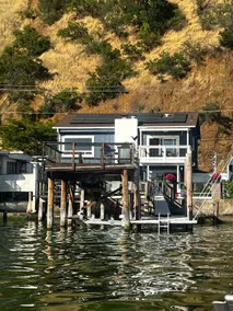 Waterfront Lake House, doc, kayaks - Image 2