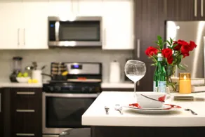 Vivienne | Luxury 1br unit, pool Diamond Jamboree - Image 4