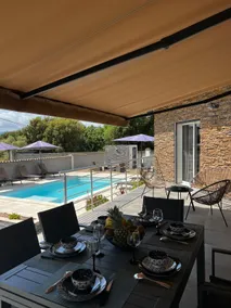 Superb villa with private pool - Image 2