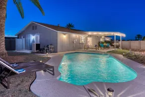 The BEST getaway in the desert with heated Pool! - Image 3
