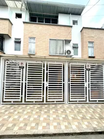Your Cozy Getaway! A/C Home w/ Hot Water + Garage - Image 3