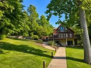 Updated Lakefront Retreat, Fiber WiFi, Fire Pit, 15 Min to VIR - Image 3