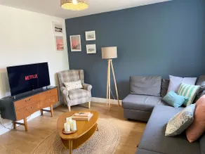 Two Hoots - Cosy Two Bedroom Cottage in Ruthin - Image 2