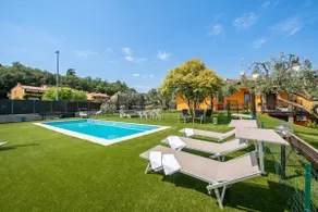 Villa Teresa Apt Lake Garda View 2BR + Pool (Sleeps 6) - Happy Rentals - Image 3