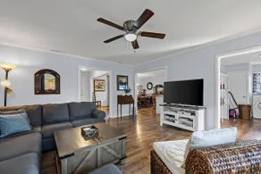 Sweet Tea & Magnolia-Quiet, Beautiful, Convenient - Image 2