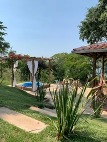 Chalet with Jacuzzi and access to Lake Corumbá - Image 3