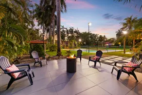 Sultan Villa - Tennis CT - Jacuzzi - Pool - BBQ - Image 2