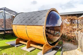 Beach villa with sauna - Image 4