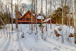 Expansive 5BR Mountainview | Chef's Kitchen - Image 2