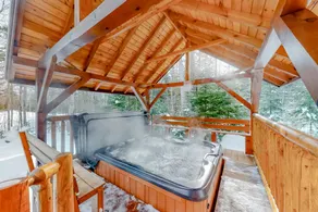 Expansive 5BR Mountainview | Chef's Kitchen - Image 3