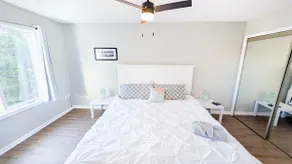 Cozy Lake Harmony Basecamp • Sleeps 12! - Image 3