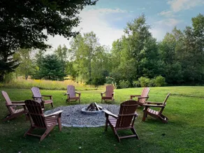 5-min near Lake • Firepit • Forest Trails • Sauna - Image 3
