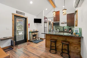 `Tall Pines` a cozy 1 bedroom Tiny Cabin - Image 3
