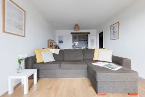 Bright, sunny and spacious flat #3 - Image 2