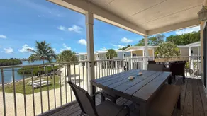 Sea Forever at Vaca Cove 4 Bed 3 Baths, Saltwater Pool, Jacuzzi, Ocean View with Dock - Image 2