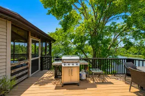 Huge 5BR Lakefront | Dock | Fireplace | Deck - Image 5