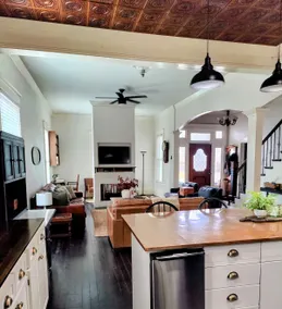 The Conner House-Walk to Magnolia! - Image 5
