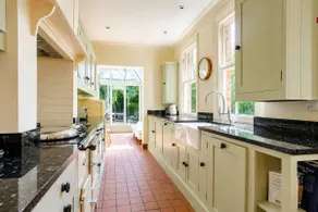 7 St John's Crescent - Image 4