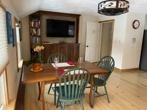 Farmhouse Guest Apartment - Image 4