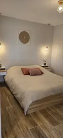Cozy studio • Jacuzzi • Terrace • Parking - Image 4