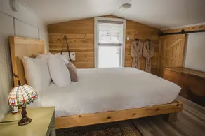 Curryville House - Guest Cabin and Nature Retreat - Image 4