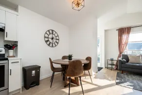 Bright and Spacious - Home - Image 5