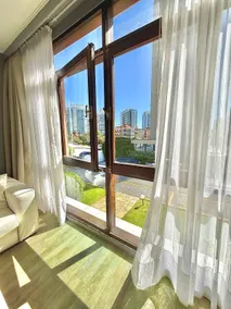 INCREDIBLE ✔️3-Bedroom Apartment - 1 block from Del Mar - Image 5