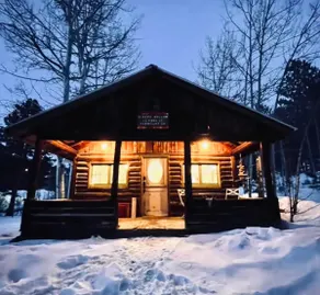 Sleepy Hollow Retreat with Hot Tub + Barrel Sauna - Image 2