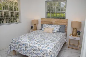 Summer Getaway: 2Bed Bungalow with Private Pool - Image 2