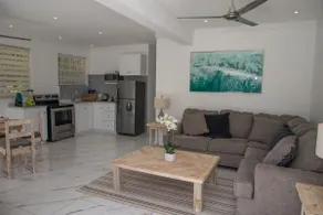 Summer Getaway: 2Bed Bungalow with Private Pool - Image 4