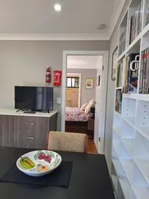 Adorable 1bedroom guesthouse in Narwee with deck - Image 2