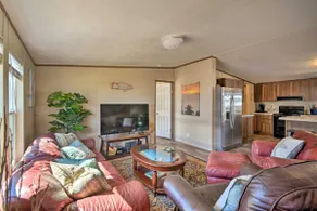 3 Mi to Beach: Home w/ Deck in Port O'Connor! - Image 4