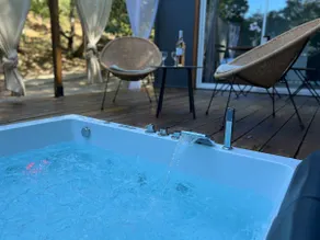 Superb Cabin*JACUZZI*GARDEN*AIR CONDITIONING*WIFI*PARKING - Image 3
