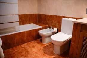 Premium Flat in Upscale Area, Balcony, Parking - Image 5