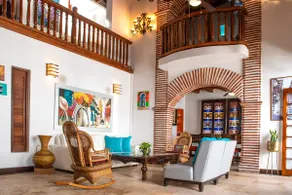 5 Bedroom Old City Luxury House - Image 4
